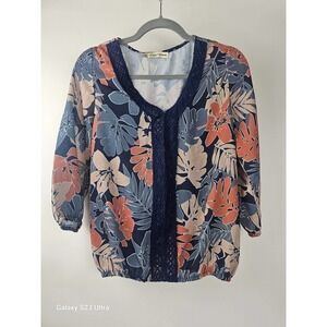 Women's szS, by FLT Studio blouse